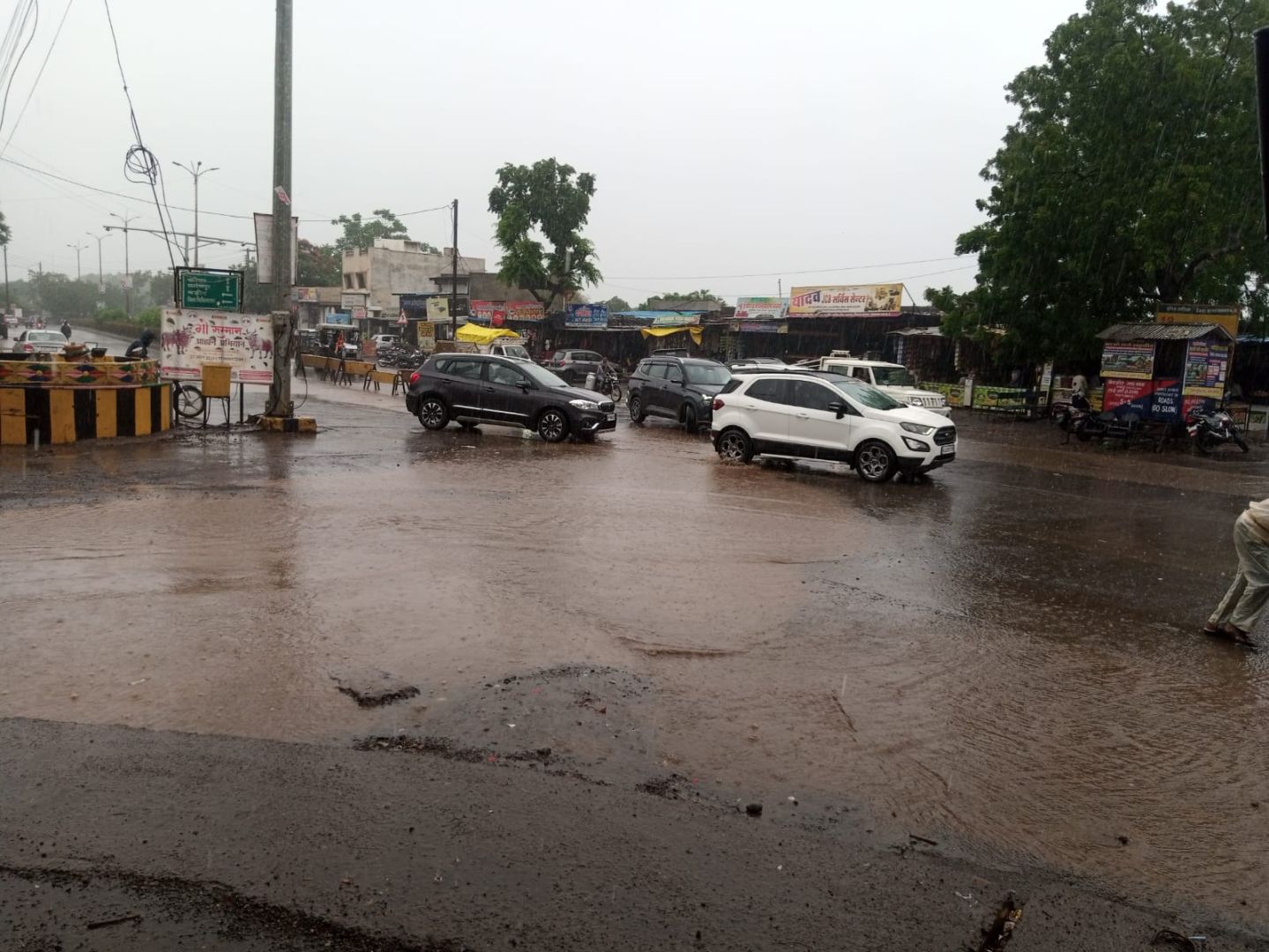 झमाझम बारिश से गर्मी और उमस से राहत, किसानों के चेहरे खिले