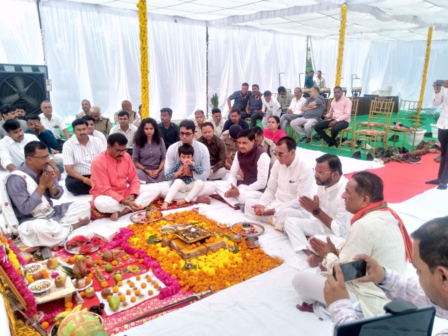 विजयादशमी पर पुलिस लाइन में आयोजित हुआ कार्यक्रम, जनप्रतिनिधियों और प्रशासनिक अधिकारियों ने की सहभागिता