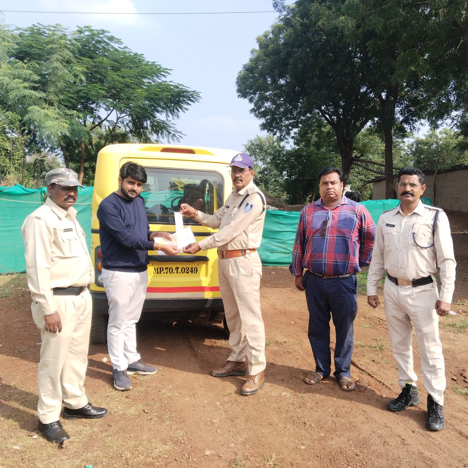परिवहन विभाग व यातायात पुलिस की संयुक्त कार्रवाई