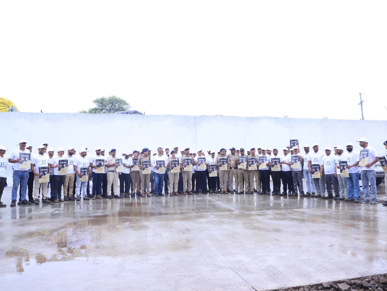 विद्यालयों, अस्पतालों और सार्वजनिक स्थलों पर चला नशामुक्ति जनजागरूकता अभियान