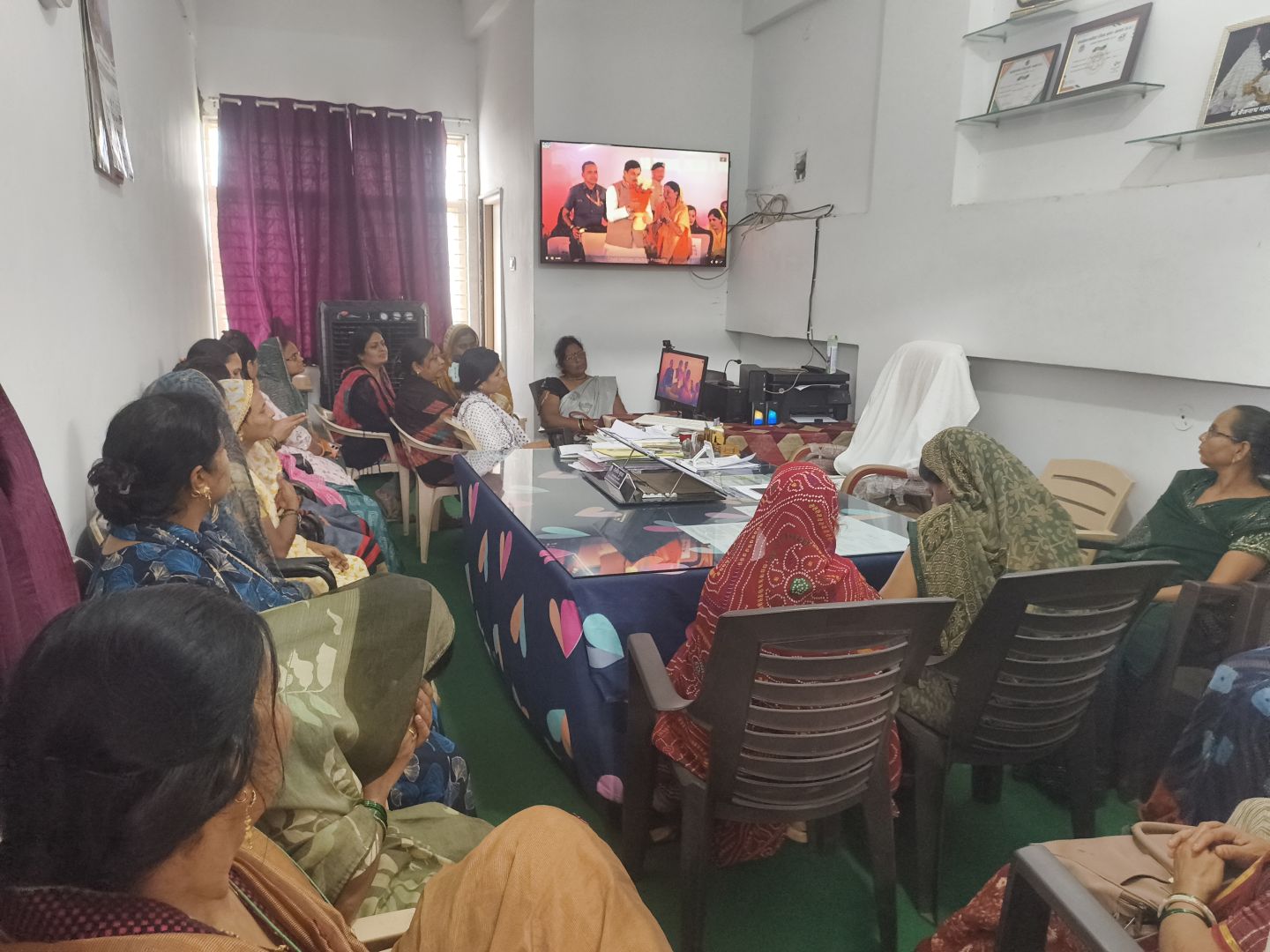 मुख्यमंत्री ने लाडली बहनों को दिया रक्षाबंधन का उपहार