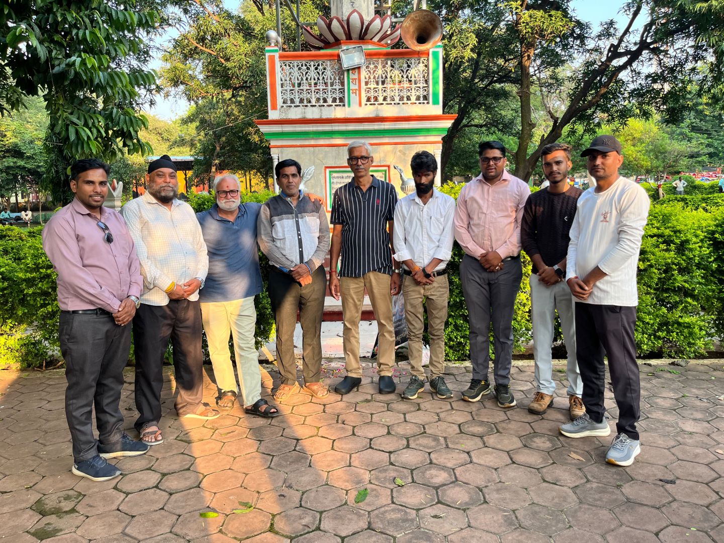नलखेड़ा हादसे में मृतकों को आगर फोटोग्राफी एसोसिएशन ने दी श्रद्धांजलि