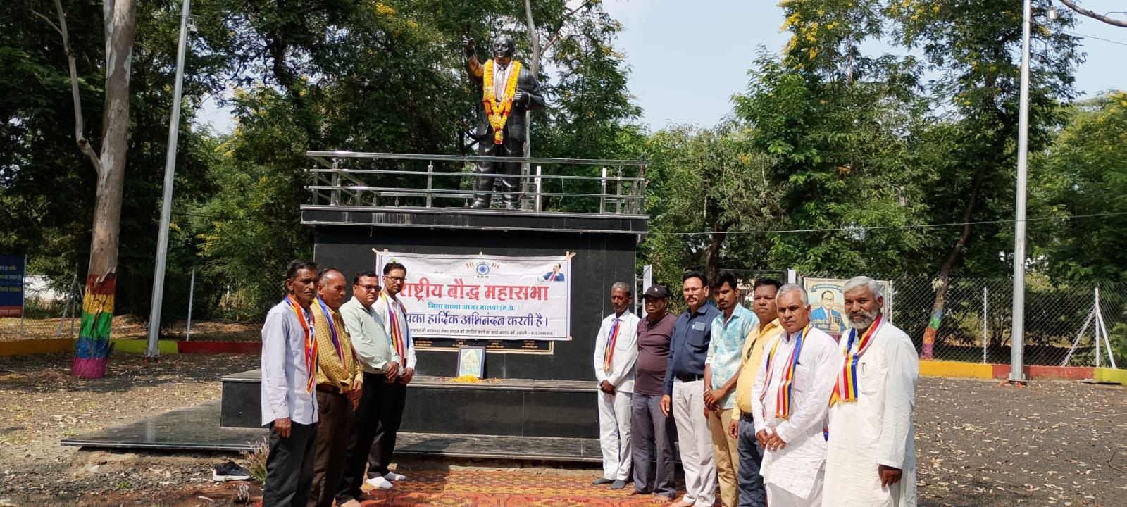 विचार संगोष्ठी में दिया धम्म का संदेश, महापुरुषों के विचारों को आत्मसात करने का लिया संकल्प